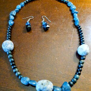 NECKLACE & EARRING SET